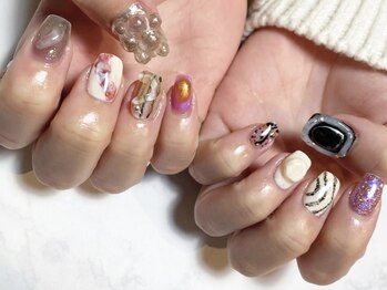 フレイムス アイラッシュ アンド ネイル(FRAMES)/イロイロネイル