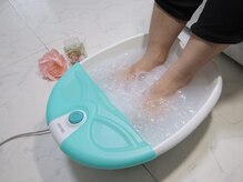 ハナ 小田急相模原店(HANA)の雰囲気（サンダルの季節でフットネイルも大人気☆フットバス付きです(^^)）