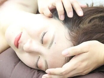 ビビオンリーワン 銀座築地(vivi only one)の写真/美容鍼と小顔矯正を同時に行うお得なクーポンご用意◎お顔の様々なお悩み、是非ご相談下さいませ！