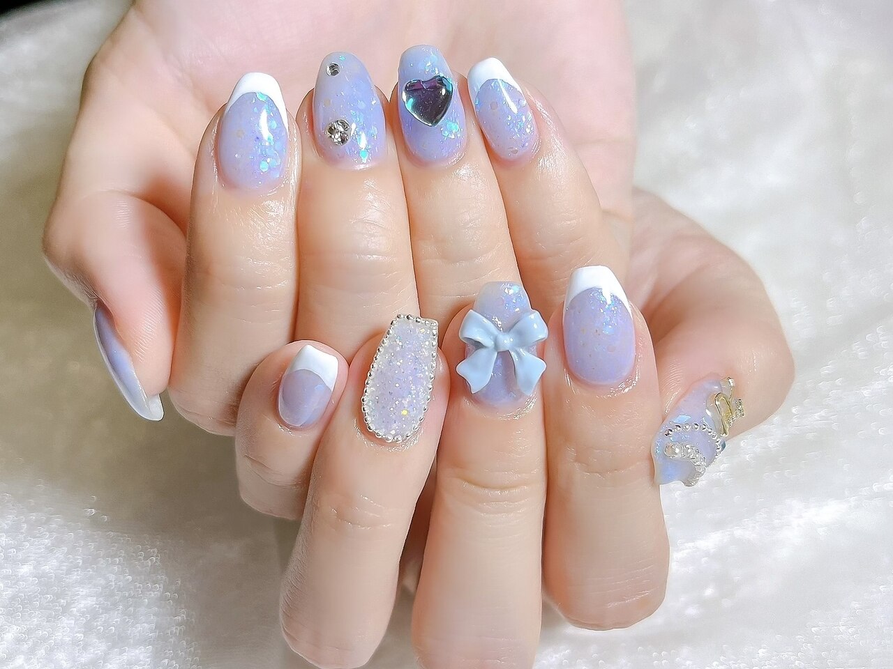 2026年春トレンド】ブルー フレンチのネイルデザイン集｜人気順｜5