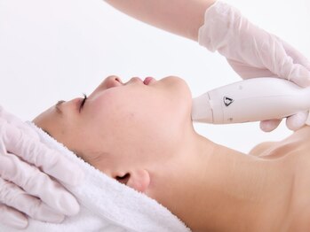 美肌ラボ クリア(clear)の写真/韓国発！最新マシンで速攻リフトアップ♪たるみ改善×脂肪分解促進液でシュッと引き締まった小顔をゲット◎