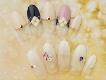 クアトログランシュ 青葉台(QUATRO×GranCieux)/冬ネイル/7500円