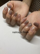 ネイル ルーム ルーク(nail room Rook)/シンプルミラーネイル