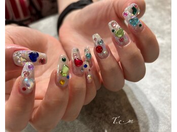 ネイルアトリエ トワエモア(Nail Atelier Toi Et Moi)/カラフルストーン