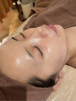 エステテックサロンラレーヌ 小山店(La Reine)の写真/【韓国の皮膚専門家も使用】栃木エリアで希少！水光3Dピーリングでハリとツヤのある素肌へ