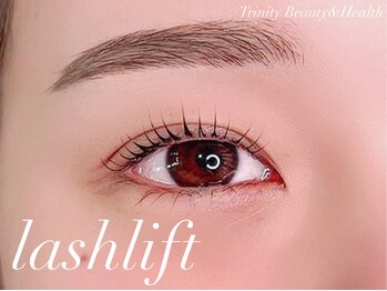 トリニティ ビューティーアンドヘルス(Trinity Beauty＆Health)/まつ毛パーマ　ラッシュリフト