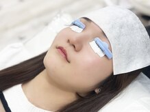 《ロアのお客様へのこだわり２》カウンセリング重視で理想の目元へ