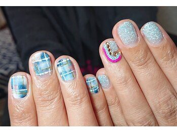 ラブブルカ テンモンカン(Lovebrka tenmonkan)/