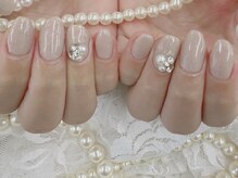 ハニービービー(Honey Bee Bee)/ビジューネイル