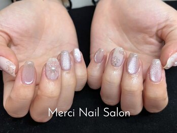 メルシー(Merci)/2025人気の春ネイル