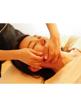 ホウレイ線・たるみ改善！予防ケア