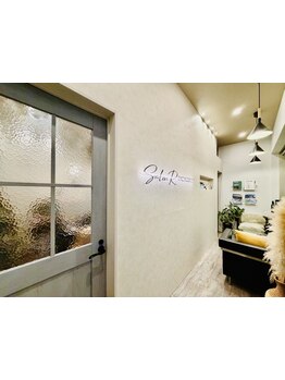 仕事帰り・早朝OKのサロン