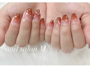 ネイルサロン M/持ち込みデザイン 8900円
