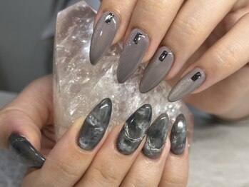 ルアナ 吉祥寺店(LUANA)の写真/【自爪に優しいパラジェル認定サロン】清潔感のある落ち着いた雰囲気の店内で、リラックスしながら施術可◎