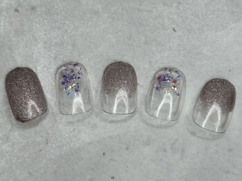 ネイルアンドアイラッシュ アヴィ(Nail and Eyelash A'vi)/ハンドジェル☆ニュアンスネイル