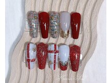 季節に合わせた人気のネイルも♪理想の綺麗な指先へ★