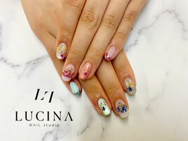 N-32 バイカラー押し花ネイル