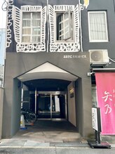 マナ(mana)/毛穴専門サロン　梅田