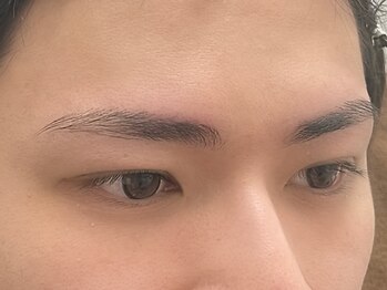 ニューリーリボーン(Newly Reborn)/印象的な目元に