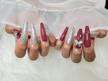 ワイワイディーエス(YYDS)/