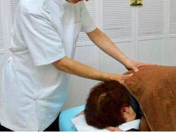 整体院 ユラカの写真/１回の施術で驚く程の効果改善◎確実にラクになれる！PC業務で肩の力が抜けない方にはオススメ！