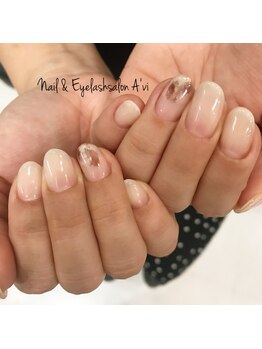 ネイルアンドアイラッシュ アヴィ(Nail and Eyelash A'vi)/ニュアンスネイル