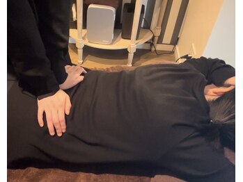 サロン ルポ(salon repos)/揉みほぐし風景