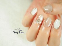 タイニーツリー(Tiny Tree)/ホワイトワンカラーネイル