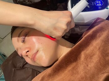 アイラビューティーパーラー(AILA BEAUTY PARLOR)の写真/【ダイエットで落ちにくい脂肪を燃焼！】《レモンボトル＋ロミキュア＋エレクトロポレーション￥16,500》