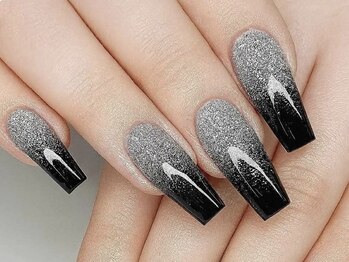 ミュウミュウ(miumiu)/冬限定ネイル特集