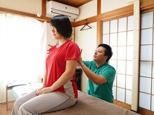 おざわ整体院/歪みチェック中