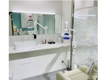 シャイニー(Shiny)/室内