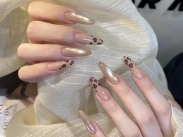 ヒョウ柄ネイル
