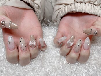 レアネイル 新宿(le'a nail)/ドットネイル