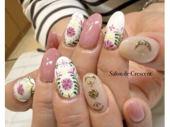 サロン ド クレセント(Salon de Crescent)の写真/[武庫之荘徒歩3分]繊細アート◇綺麗め・ニュアンス・華やかデザインまで幅広く対応◎パラジェル