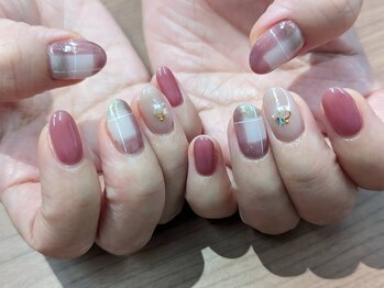 ネイルパキラ(nail pachira)/秋冬チェック