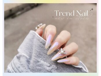 トレンドネイルスタジオ(Trend Nail Studio)/オーロラネイルのチップ長さ出し