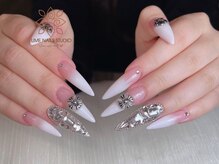 ウメネイルスタジオ(UME NAIL STUDIO)/長さだしやり放題×つけ放題