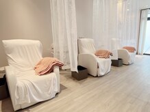 アネラ つくば(Anela)の雰囲気（大人かわいい店内でゆっくりお過ごしください［つくばマツエク］）