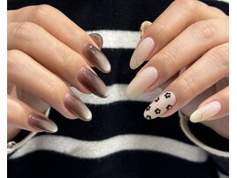 ブラウンマグネットお花デザイン