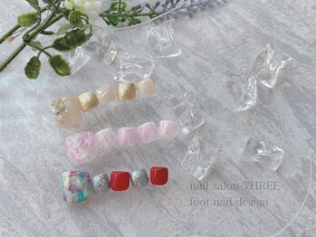 スリー(THREE)/【8月フット定額デザイン】