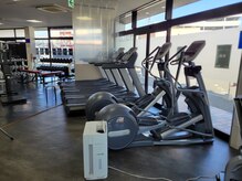 ビッグバンジャパン/エアロバイクとランニングマシン