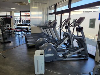 ビッグバンジャパン/エアロバイクとランニングマシン