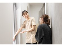 アモ 坂戸(’Amo)/カルテをご記入いただきます