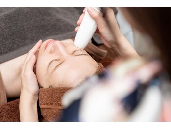 ブランシュール/小顔タイトニング