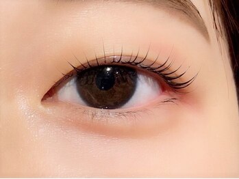 アイドット(i.)/目の形に合わせて最適なデザイン