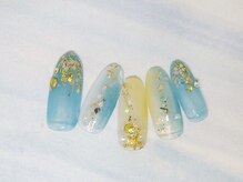 ネイルライフ(NailLife)/７月トレンド　縦グラ夏デザイン