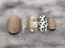 アミュレット(AMULET)/11月定額　6050円(税込)