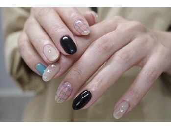 シーズネイル(She's nail)の写真/ショートNail派さんも大満足*トレンド~シンプル上品Nailまで多数ご用意【写真:初回オフ込¥6980】新宿
