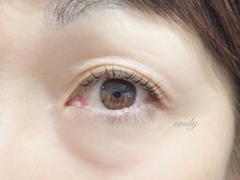 エミリー(emily)/まつげパーマリフトデザイン